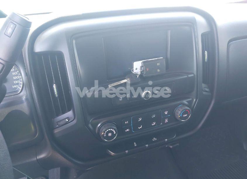 Photo 11 of 2018 Chevrolet Silverado 1500 CUSTOM (VIN 3GCPCPEC9JG346028)