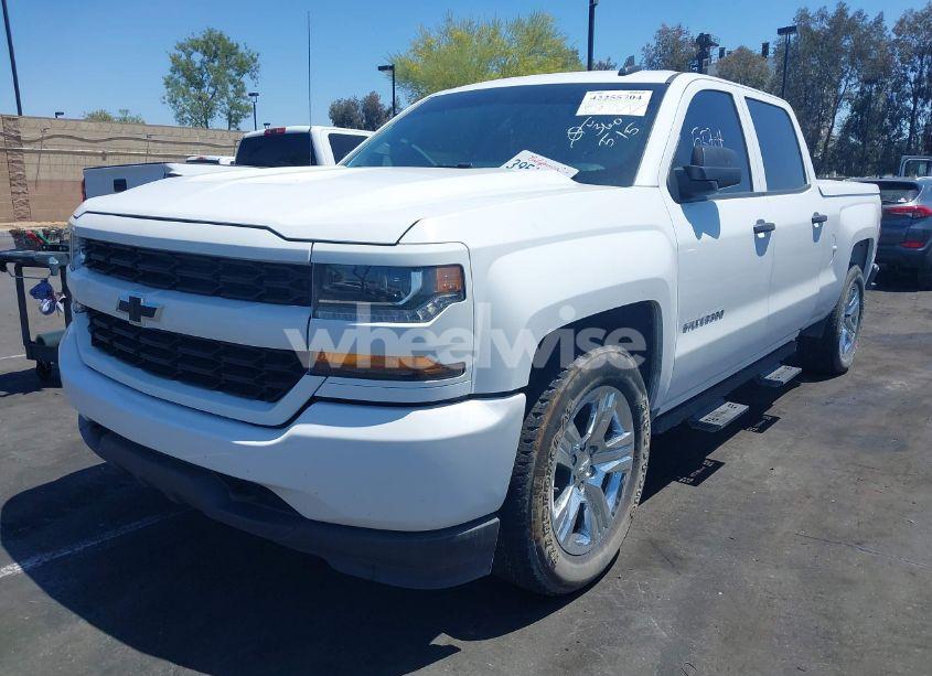 Photo 2 of 2018 Chevrolet Silverado 1500 CUSTOM (VIN 3GCPCPEC9JG346028)