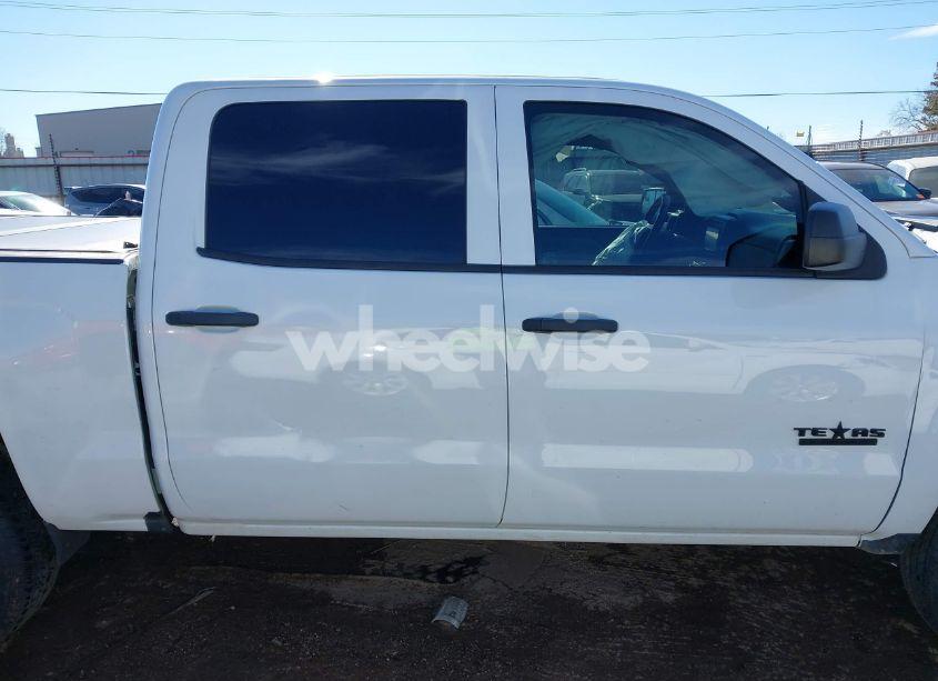 Photo 13 of 2018 Chevrolet Silverado 1500 CUSTOM (VIN 3GCPCPECXJG621759)