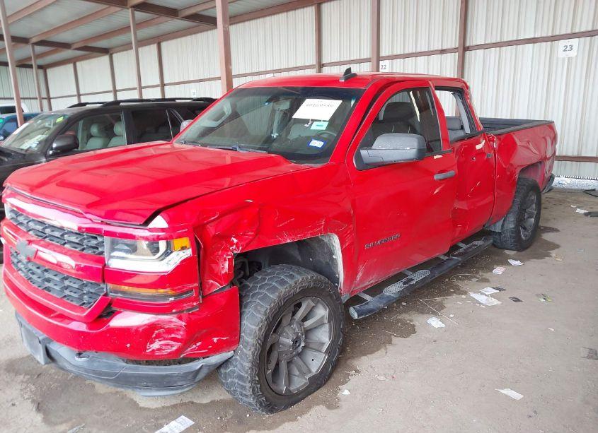 Photo 6 of 2018 Chevrolet Silverado 1500 CUSTOM (VIN 3GCPCPEH5JG224908)