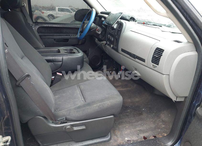 Photo 5 of 2011 Chevrolet Silverado 1500 LS (VIN 3GCPCREA0BG155187)