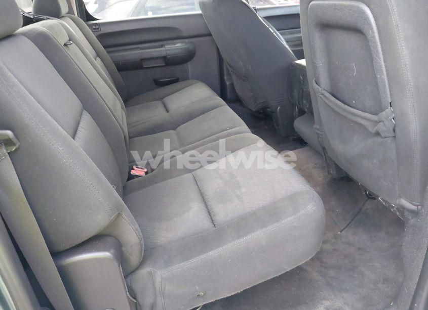 Photo 8 of 2011 Chevrolet Silverado 1500 LS (VIN 3GCPCREA0BG350139)