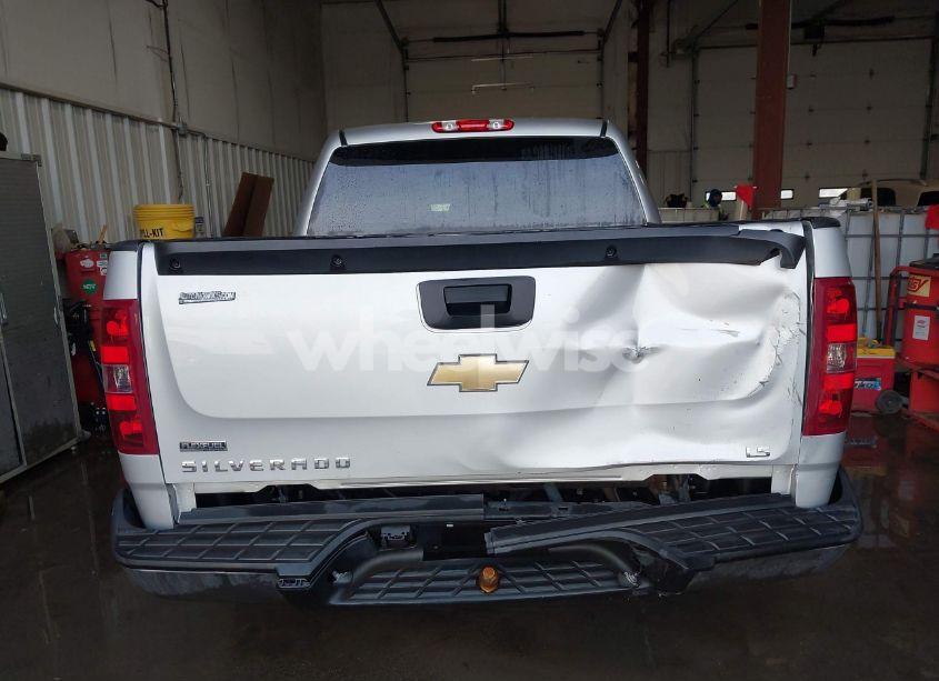 Photo 16 of 2011 Chevrolet Silverado 1500 LS (VIN 3GCPCREA1BG380945)