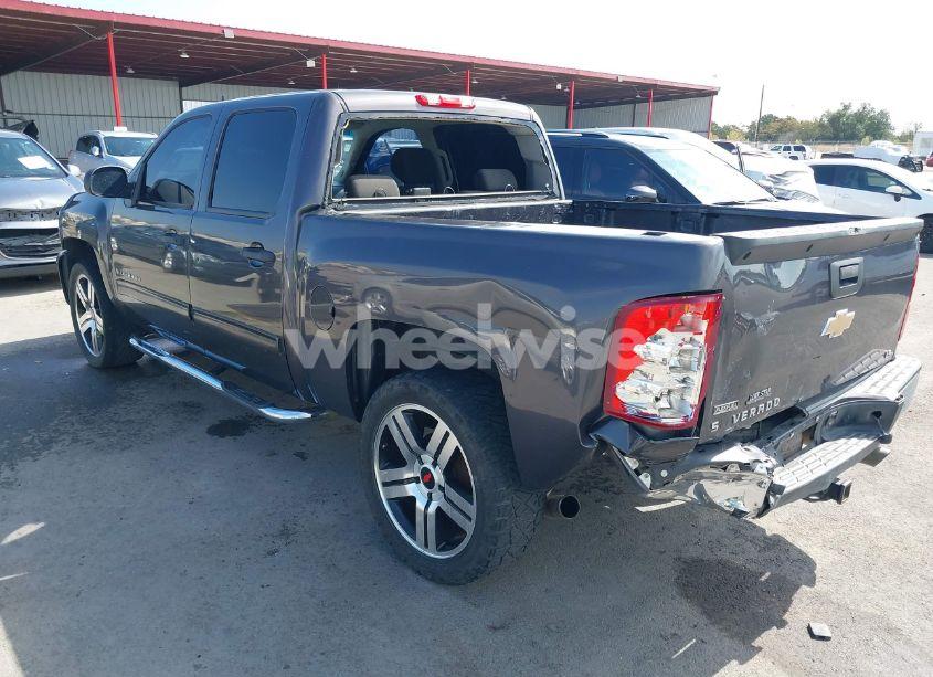 Photo 3 of 2011 Chevrolet Silverado 1500 LS (VIN 3GCPCREA2BG299534)