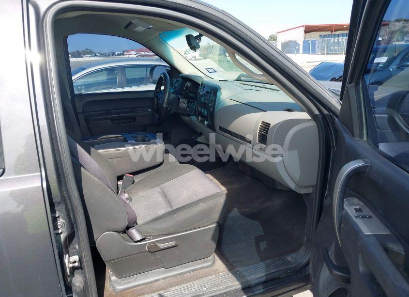 Photo 5 of 2011 Chevrolet Silverado 1500 LS (VIN 3GCPCREA2BG299534)