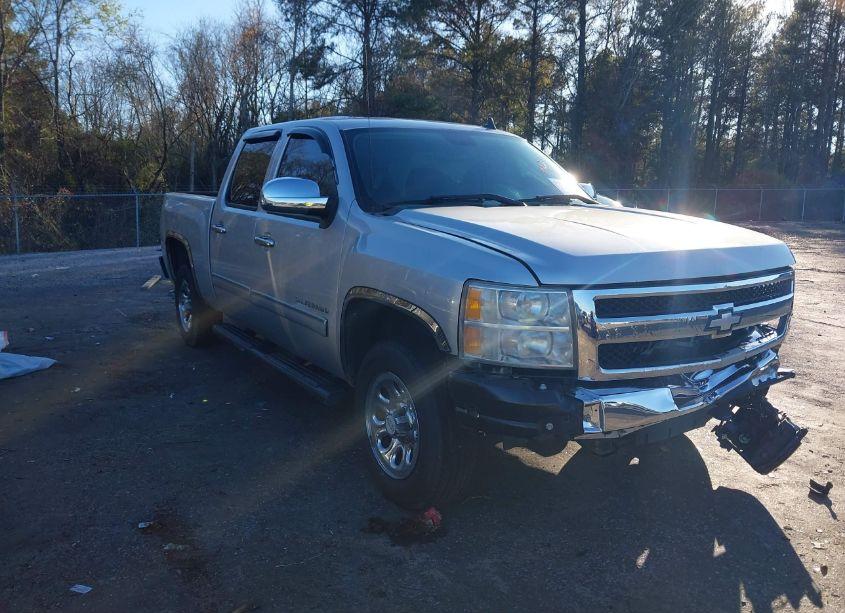 2011 Chevrolet Silverado 1500 LS (VIN 3GCPCREA3BG230738) main photo