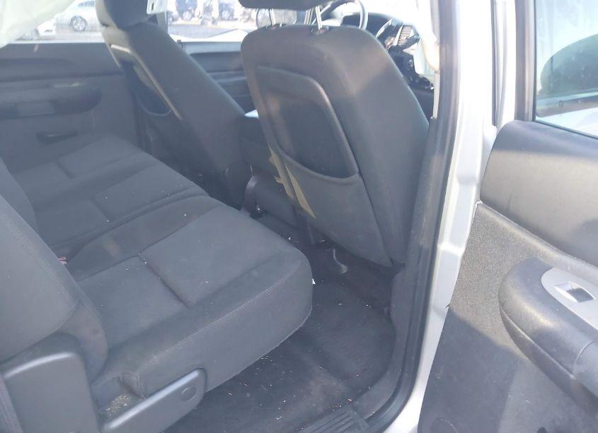 Photo 8 of 2011 Chevrolet Silverado 1500 LS (VIN 3GCPCREA3BG230738)