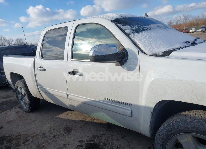 Photo 12 of 2011 Chevrolet Silverado 1500 LS (VIN 3GCPCREA4BG315197)