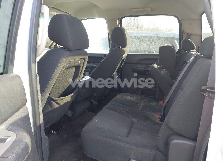 Photo 8 of 2011 Chevrolet Silverado 1500 LS (VIN 3GCPCREA4BG315197)