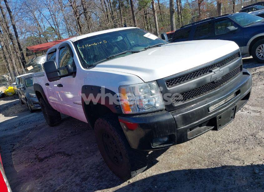2011 Chevrolet Silverado 1500 LS (VIN 3GCPCREA6BG223475) main photo