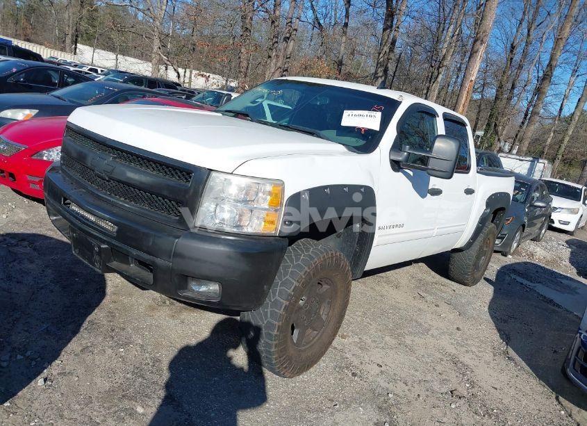 Photo 2 of 2011 Chevrolet Silverado 1500 LS (VIN 3GCPCREA6BG223475)