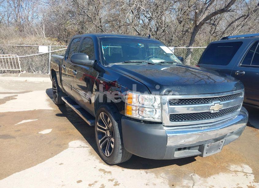 2013 Chevrolet Silverado 1500 LS (VIN 3GCPCREA6DG104943) main photo