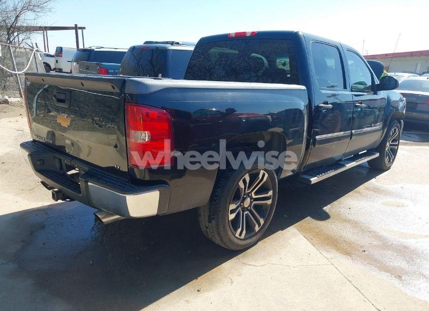Photo 4 of 2013 Chevrolet Silverado 1500 LS (VIN 3GCPCREA6DG104943)