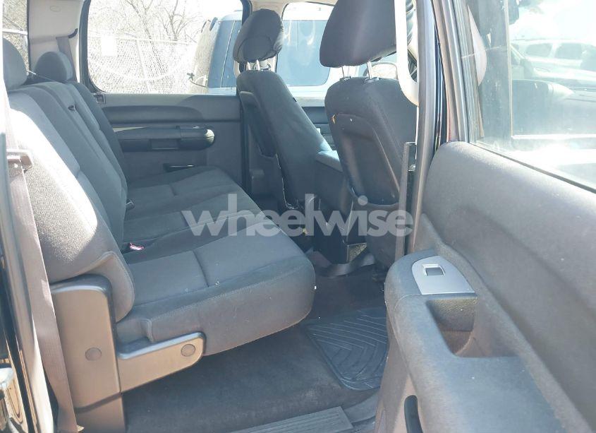 Photo 8 of 2013 Chevrolet Silverado 1500 LS (VIN 3GCPCREA6DG104943)