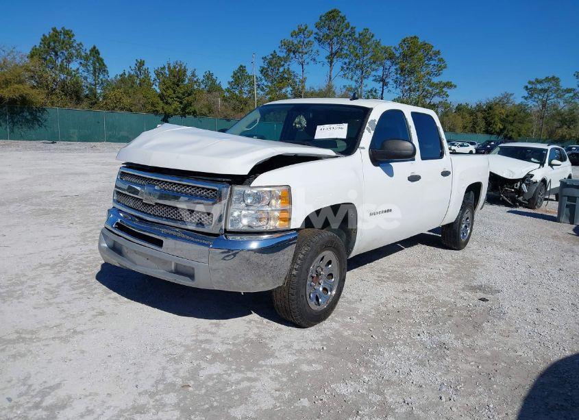 Photo 2 of 2013 Chevrolet Silverado 1500 LS (VIN 3GCPCREA6DG162924)