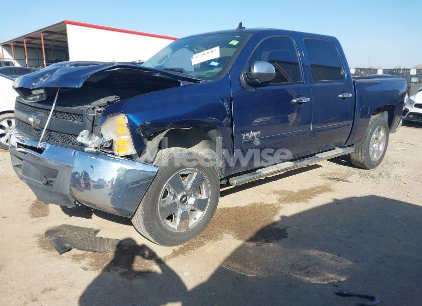 Photo 2 of 2011 Chevrolet Silverado 1500 LS (VIN 3GCPCREA7BG331054)
