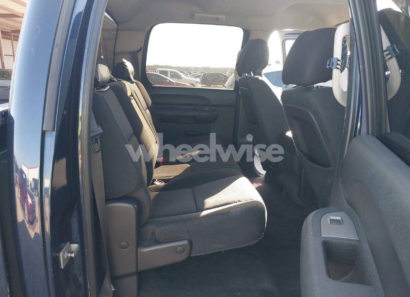 Photo 8 of 2011 Chevrolet Silverado 1500 LS (VIN 3GCPCREA7BG331054)