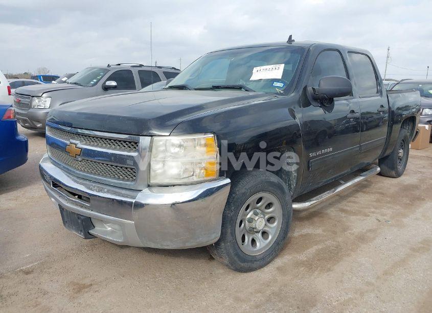 Photo 2 of 2012 Chevrolet Silverado 1500 LS (VIN 3GCPCREA7CG105775)