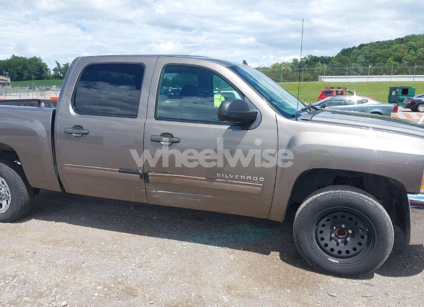 Photo 12 of 2013 Chevrolet Silverado C1500 LS (VIN 3GCPCREA8DG241043)