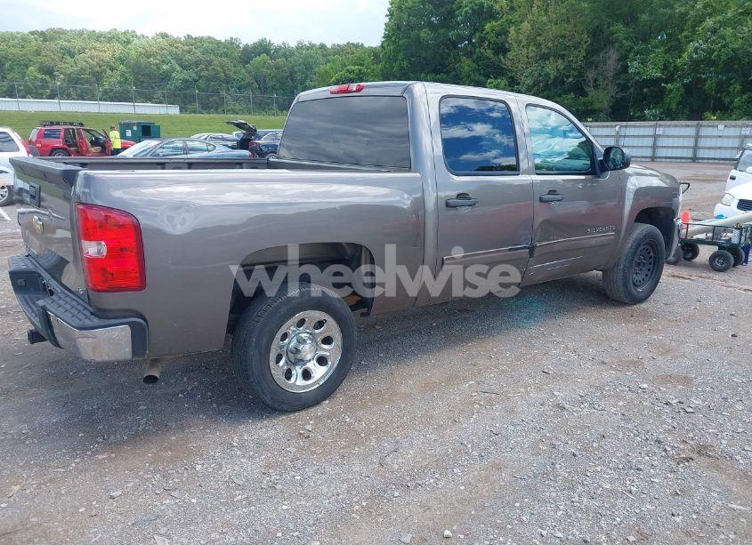 Photo 4 of 2013 Chevrolet Silverado C1500 LS (VIN 3GCPCREA8DG241043)