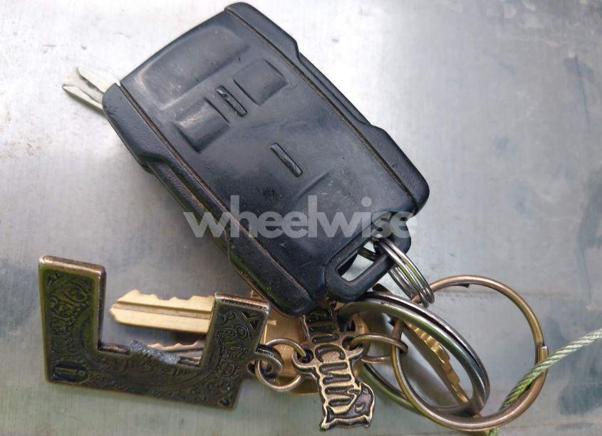 Photo 11 of 2015 Chevrolet Silverado 1500 1LT (VIN 3GCPCREC0FG398683)