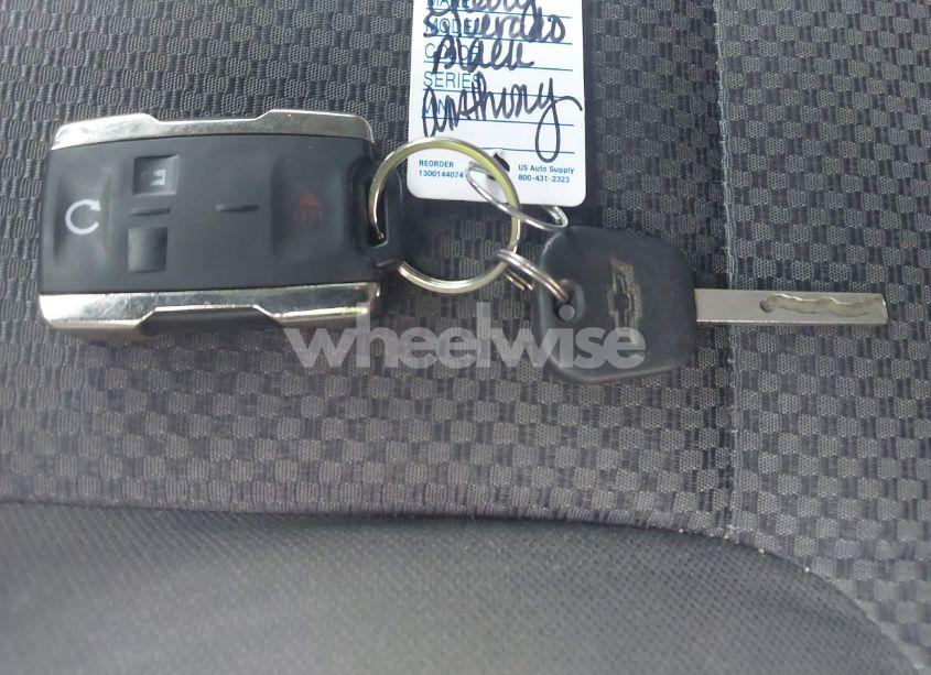 Photo 11 of 2015 Chevrolet Silverado 1500 1LT (VIN 3GCPCREC0FG412551)