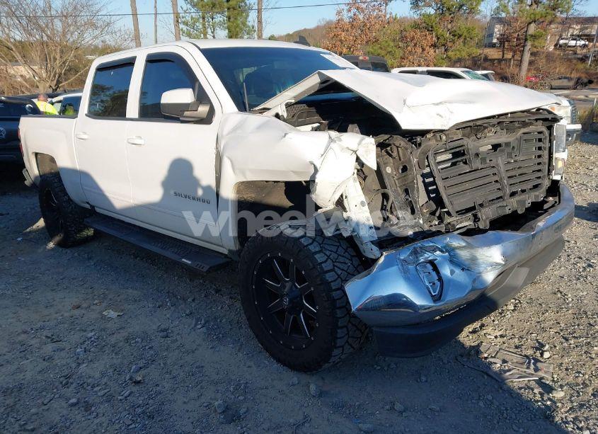 2017 Chevrolet Silverado 1500 1LT (VIN 3GCPCREC0HG125150) main photo