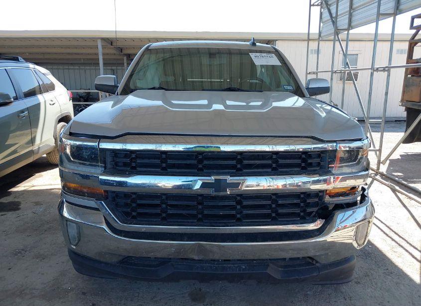 Photo 12 of 2018 Chevrolet Silverado 1500 1LT (VIN 3GCPCREC0JG115238)