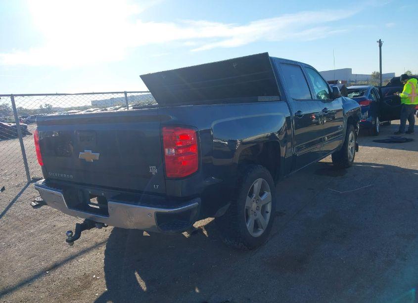 Photo 4 of 2018 Chevrolet Silverado 1500 1LT (VIN 3GCPCREC0JG201116)