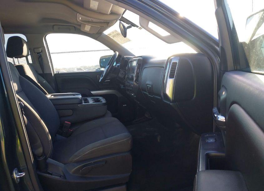 Photo 5 of 2018 Chevrolet Silverado 1500 1LT (VIN 3GCPCREC0JG201116)