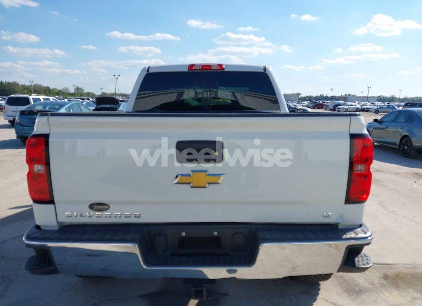 Photo 16 of 2018 Chevrolet Silverado 1500 1LT (VIN 3GCPCREC0JG302124)