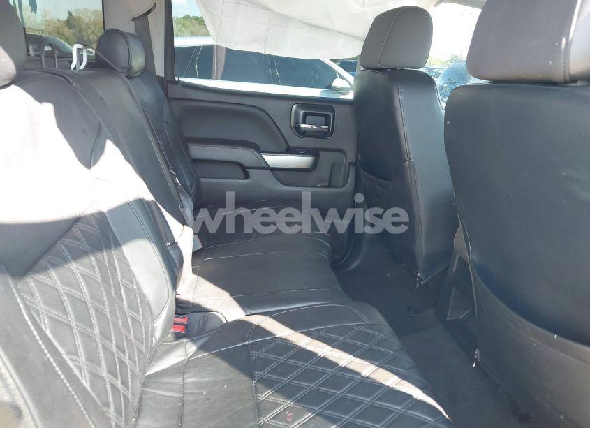 Photo 8 of 2018 Chevrolet Silverado 1500 1LT (VIN 3GCPCREC0JG302124)