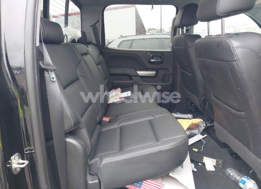 Photo 8 of 2018 Chevrolet Silverado 1500 1LT (VIN 3GCPCREC0JG613259)