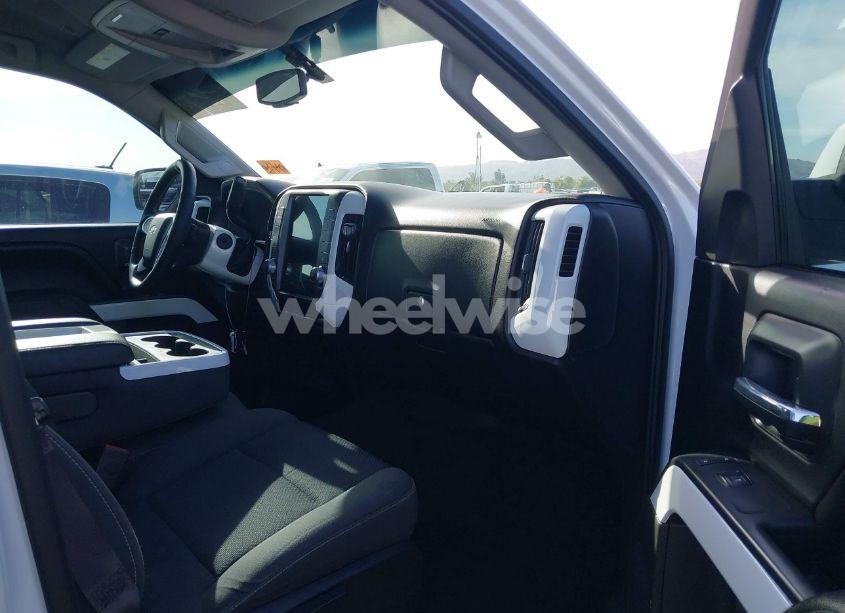 Photo 5 of 2016 Chevrolet Silverado 1500 1LT (VIN 3GCPCREC1GG323802)