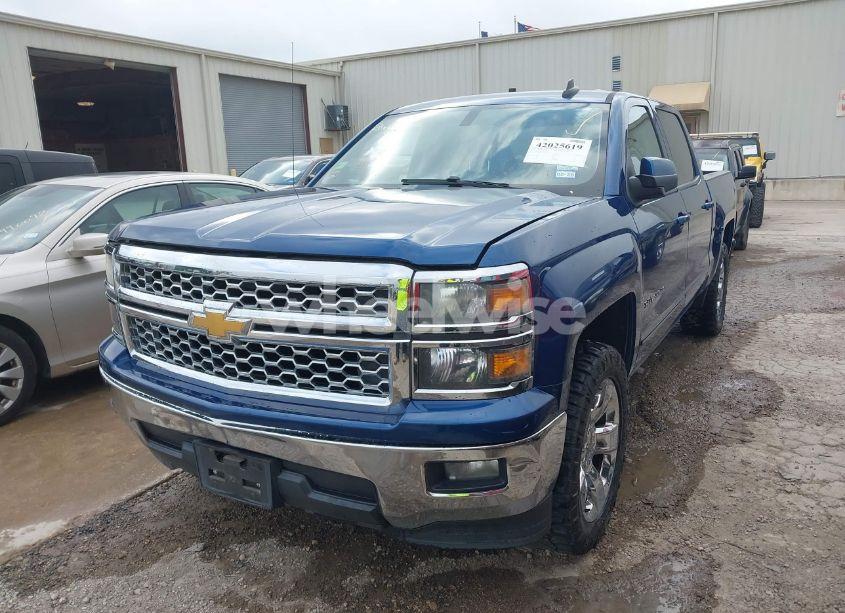 Photo 2 of 2015 Chevrolet Silverado 1500 1LT (VIN 3GCPCREC2FG211914)