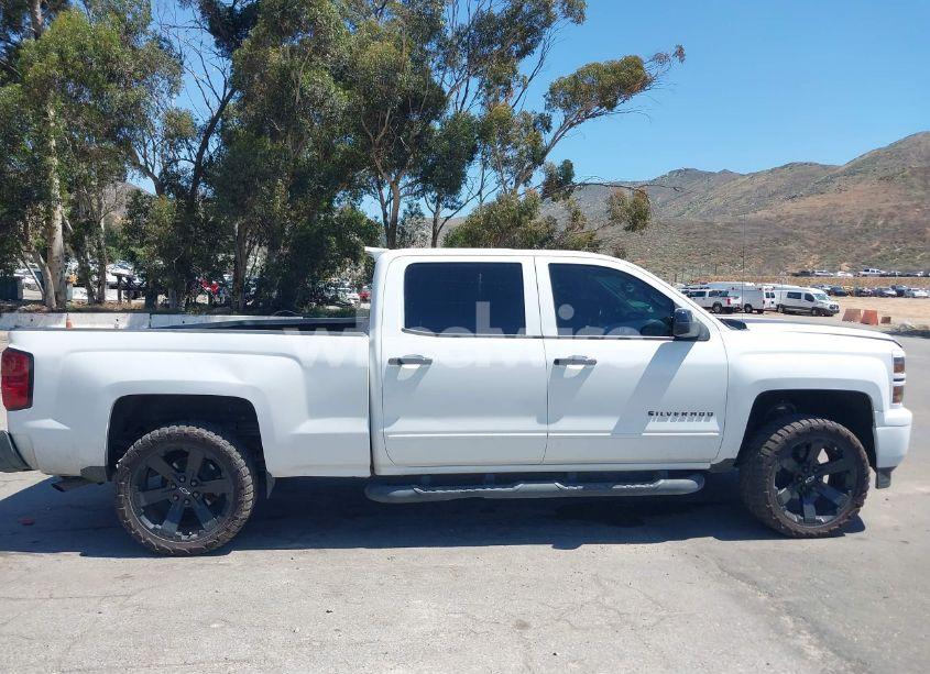Photo 13 of 2015 Chevrolet Silverado 1500 1LT (VIN 3GCPCREC2FG263141)