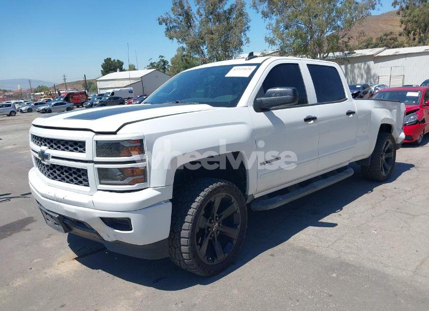 Photo 2 of 2015 Chevrolet Silverado 1500 1LT (VIN 3GCPCREC2FG263141)