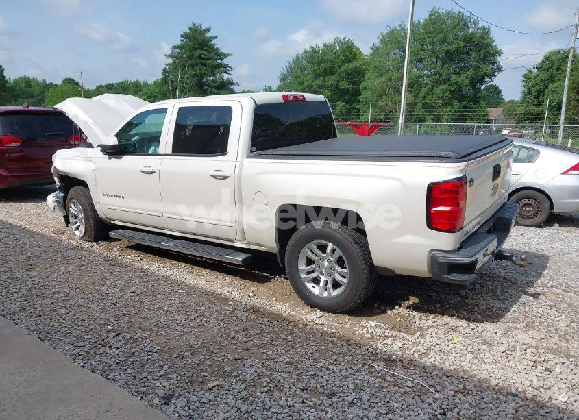Photo 3 of 2015 Chevrolet Silverado 1500 1LT (VIN 3GCPCREC2FG272700)
