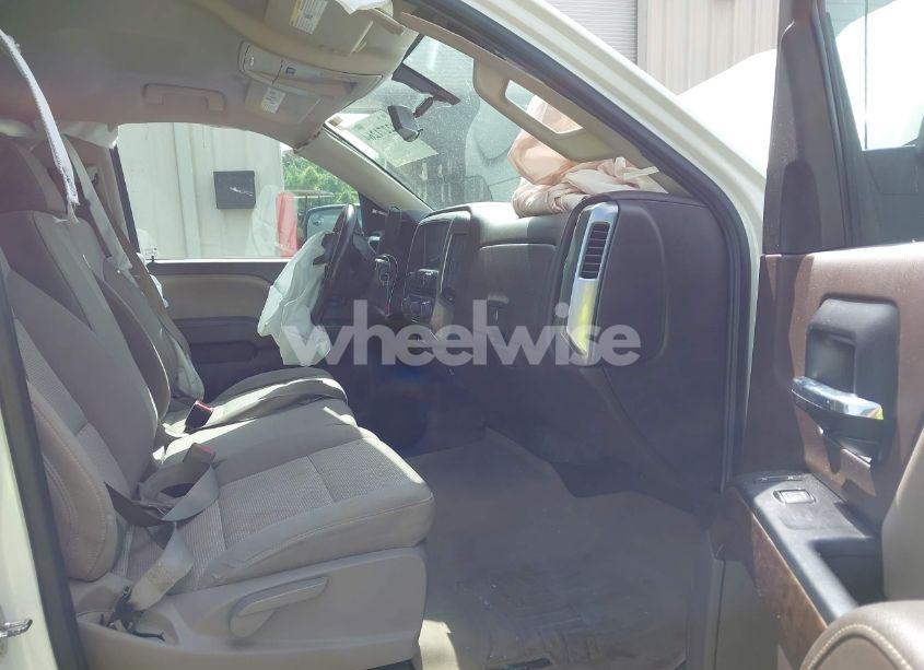 Photo 5 of 2015 Chevrolet Silverado 1500 1LT (VIN 3GCPCREC2FG272700)