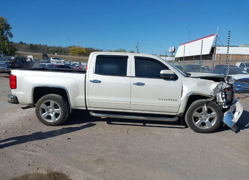 Photo 13 of 2015 Chevrolet Silverado 1500 1LT (VIN 3GCPCREC2FG330143)
