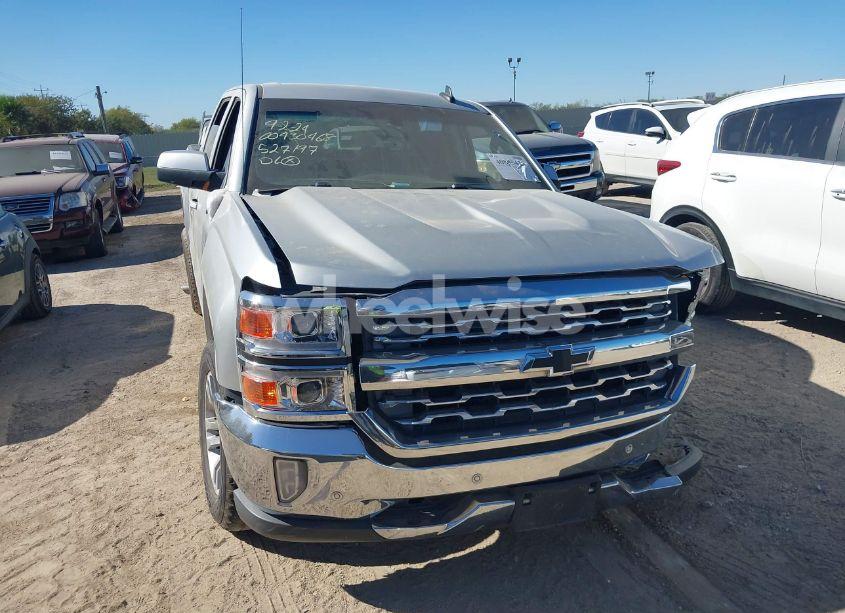 Photo 12 of 2015 Chevrolet Silverado 1500 1LT (VIN 3GCPCREC2FG527197)
