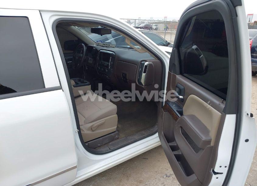 Photo 5 of 2016 Chevrolet Silverado 1500 1LT (VIN 3GCPCREC2GG213115)