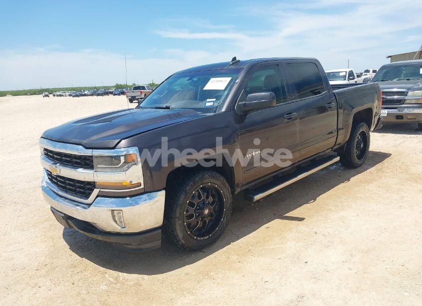 Photo 2 of 2016 Chevrolet Silverado 1500 1LT (VIN 3GCPCREC2GG270530)