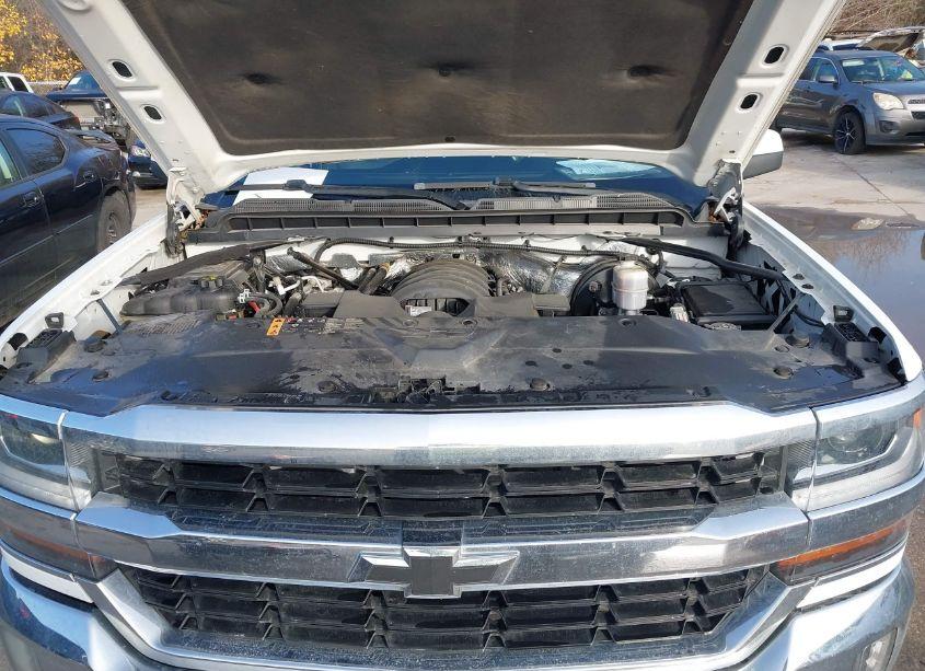 Photo 10 of 2017 Chevrolet Silverado 1500 1LT (VIN 3GCPCREC2HG112271)
