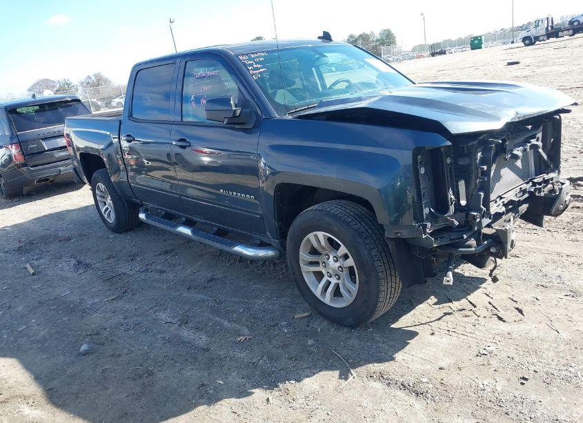 2018 Chevrolet Silverado 1500 1LT (VIN 3GCPCREC2JG206074) main photo