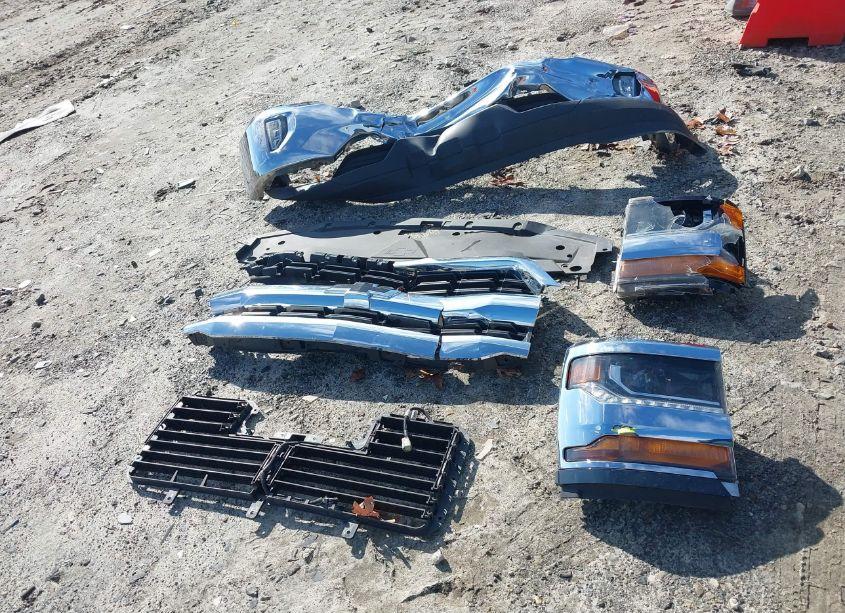 Photo 12 of 2018 Chevrolet Silverado 1500 1LT (VIN 3GCPCREC2JG206074)