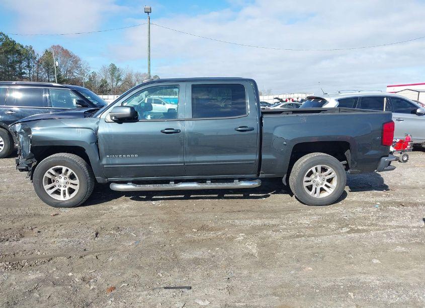 Photo 15 of 2018 Chevrolet Silverado 1500 1LT (VIN 3GCPCREC2JG206074)