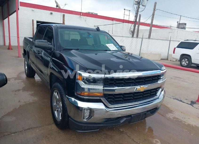 2018 Chevrolet Silverado 1500 1LT (VIN 3GCPCREC2JG440280) main photo
