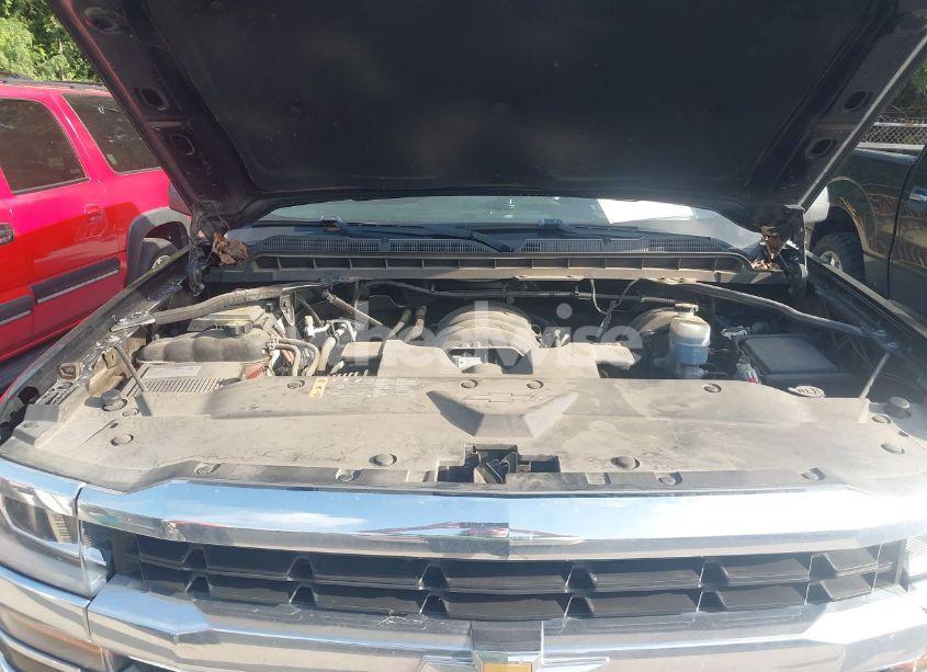 Photo 10 of 2018 Chevrolet Silverado 1500 1LT (VIN 3GCPCREC2JG440280)