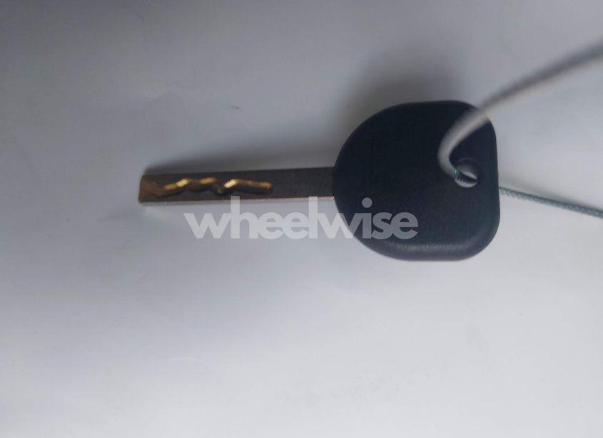 Photo 11 of 2018 Chevrolet Silverado 1500 1LT (VIN 3GCPCREC2JG440280)